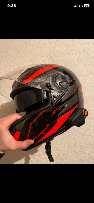 Mono de moto rojo y negro  Pack casco y botas