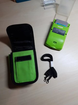 Nintendo Game Boy Color Verde con funda y juego