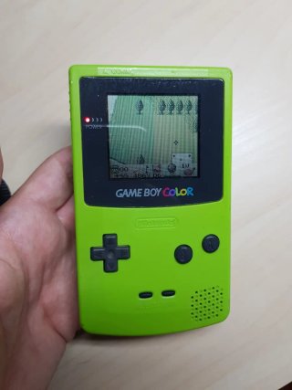 Nintendo Game Boy Color Verde con funda y juego