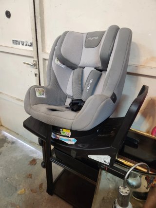 Silla Nuna Rebl Plus Isofix Giratoria 0 a 4 años.