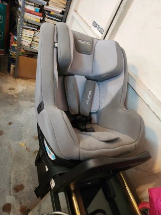 Silla Nuna Rebl Plus Isofix Giratoria 0 a 4 años.
