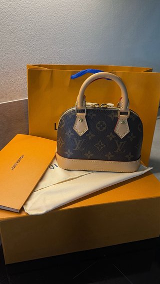 Bolso Louis Vuitton Alma Nano Mini