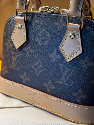 Bolso Louis Vuitton Alma Nano Mini