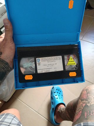 TRES GRANUJAS EN LA LIGA VIDEO CLUB