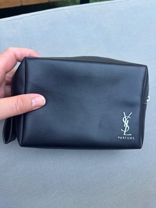 Neceser Yves Saint Laurent Negro