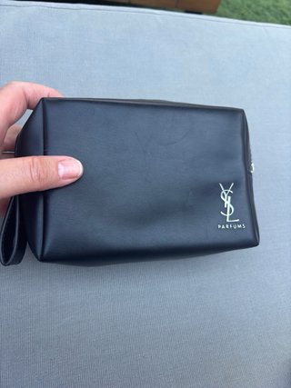 Neceser Yves Saint Laurent Negro