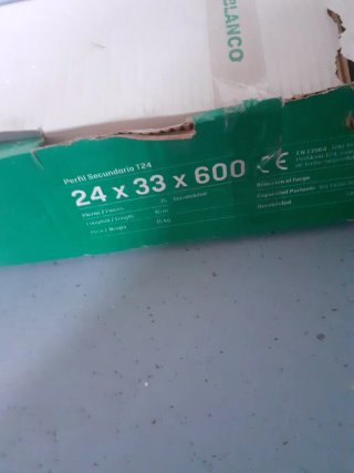 Placas de techo desmontable y accesorios