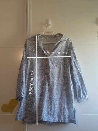 Blusa Lloyd's Talla 44 Estampada Gris/Blanco