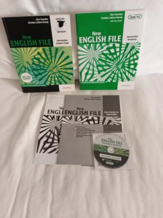 Regalo. New English File Int Sb for Spain