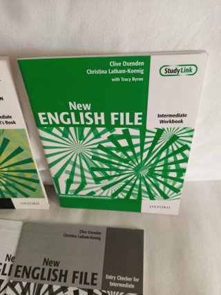Regalo. New English File Int Sb for Spain