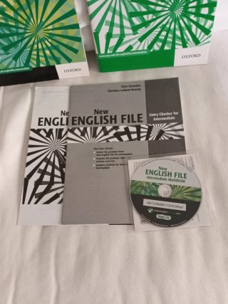 Regalo. New English File Int Sb for Spain