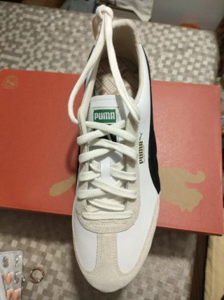 Zapatillas Puma Arizona Beige y Blancas