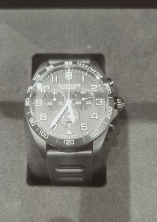 Reloj Victorinox Swiss Army y Navaja