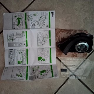 Pompa acqua Peugeot 208 benzina 1.2 usato