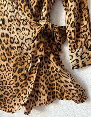 Mono corto falda pantalon. Zara. leopardo XS