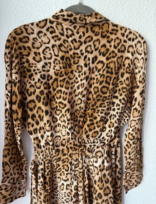 Mono corto falda pantalon. Zara. leopardo XS
