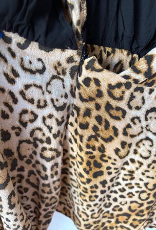 Mono corto falda pantalon. Zara. leopardo XS