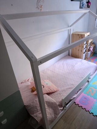 Cama Montessori tipo casa 95€