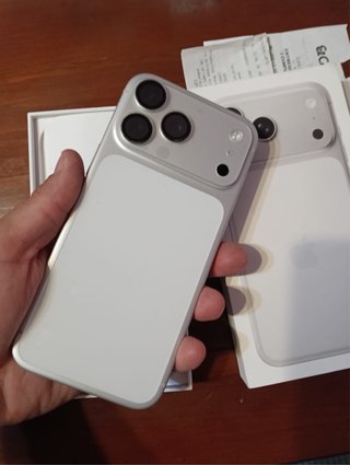 iPhone 17 Pro Max Plata