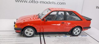 Ford Escort XR3i 1/18 Otto Rojo