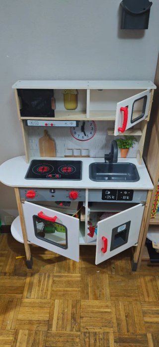 Cocinita infantil de madera
