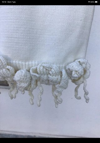 Abito in cotone bianco con fiori