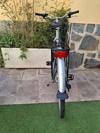 Bicicleta Urbana BH Trekking Plata