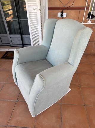 Sillón/mecedora orejero lactancia