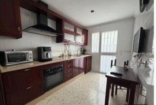 Alquilo casa adosado  buena zona julio y agosto