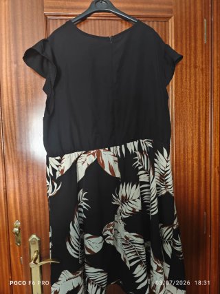 Vestido Talla Grande Negro Estampado Hojas