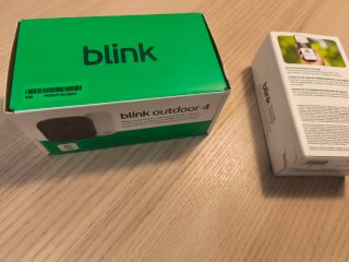 Blink Outdoor 4 + Video Doorbell Kit