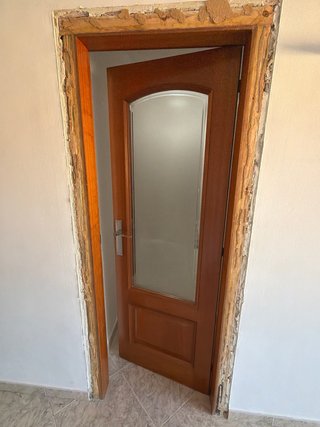 Puerta de madera interior