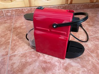 Cafetera Nespresso Krups Roja