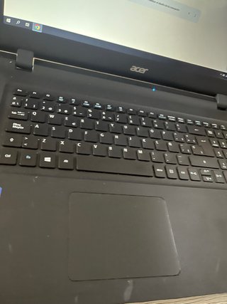 Acer Aspire ES 17 Portátil