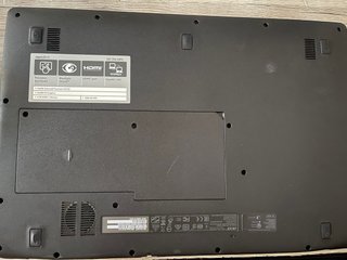 Acer Aspire ES 17 Portátil