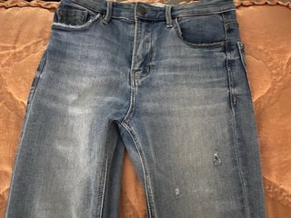 Pantalones vaqueros Stradivarius tiro medio .
