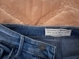 Pantalones vaqueros Stradivarius tiro medio .