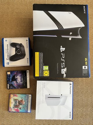 PlayStation 5 Pro + LECTOR+Mando Profesional