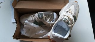 New Balance Beige y Verde Talla 38