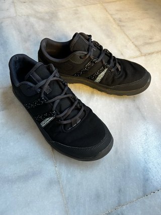 Zapatillas senderismo Quechua negras Talla 42