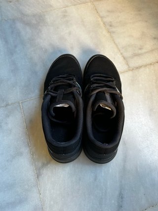 Zapatillas senderismo Quechua negras Talla 42