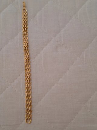Collar dorado bisutería y pulseras Bañadas en oro