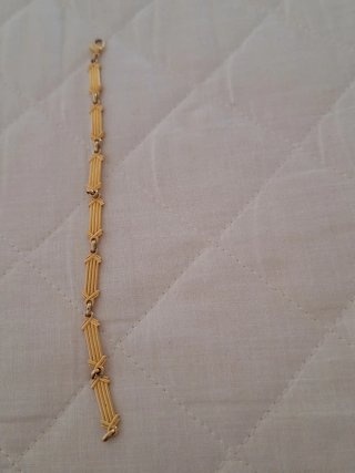 Collar dorado bisutería y pulseras Bañadas en oro