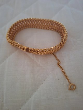 Collar dorado bisutería y pulseras Bañadas en oro
