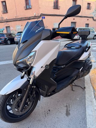 Cambio Xmax 400 Maxi Scooter