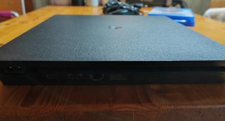PS4 (PlayStation 4) Negra + Juegos