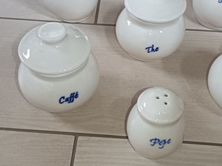Servizio 6 Pezzi Olio Aceto Caffè Tè Sale Pepe