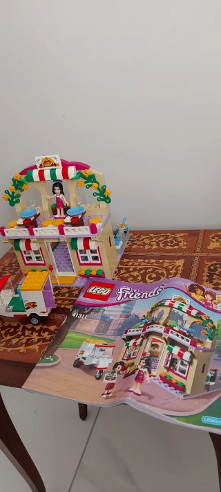 Lego Friends Pizzeria con libretto istruzioni