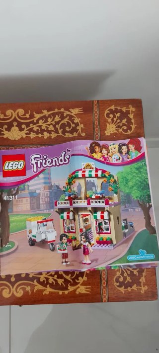Lego Friends Pizzeria con libretto istruzioni