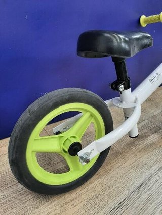 BICICLETA SIN PEDALES INFANTIL 10 PULGADAS RUNRIDE 100